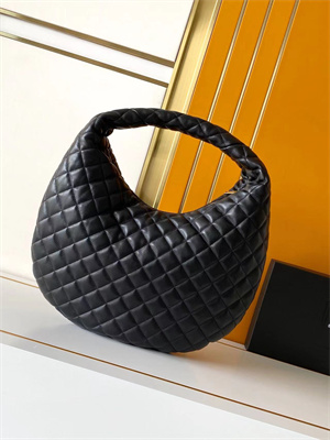 Y*L icare hobo in quilted nappa lambskin black