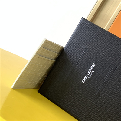 Y.S.L MONOGRAM MATELASS?? CARD CASE IN CROCODILE EMBOSSED LEATHER White Color Gold Tone Metal