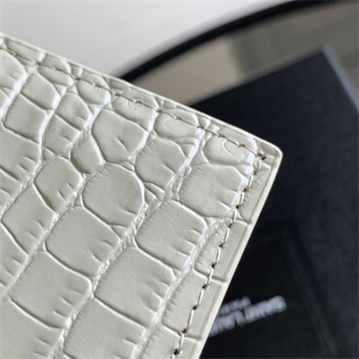 Y.S.L MONOGRAM MATELASS?? CARD CASE IN CROCODILE EMBOSSED LEATHER White Color Gold Tone Metal