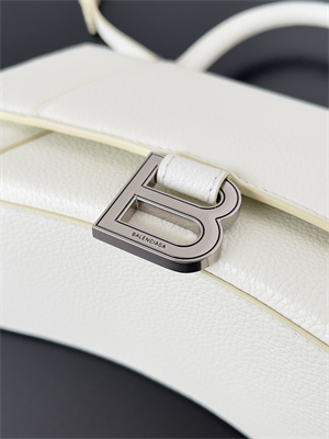 Women’s Hourglass Small Handbag Grained  Calfskin In White