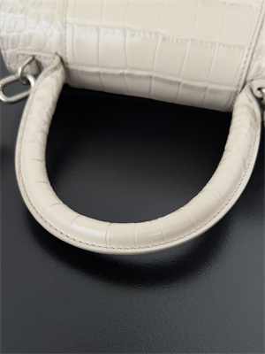 Women’s Hourglass Small Handbag Crocodile Embossed In Lt Beige