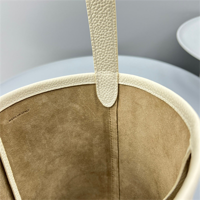 T*e R0w park n/s small tote bag grained calfskin white color