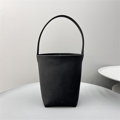 T*e R0w park n/s small tote bag grained calfskin black color
