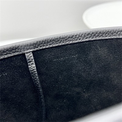 T*e R0w park n/s small tote bag grained calfskin black color