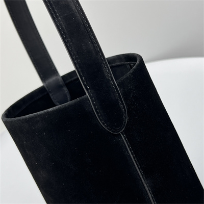 T*e R0w park n/s small tote bag black suede