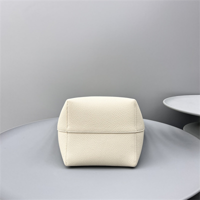 T*e R0w park n/s medium tote bag grained calfskin white color