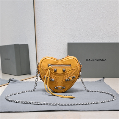 Women’s Le Cagole Heart Mini Bag In Arena Lambskin Yellow Color