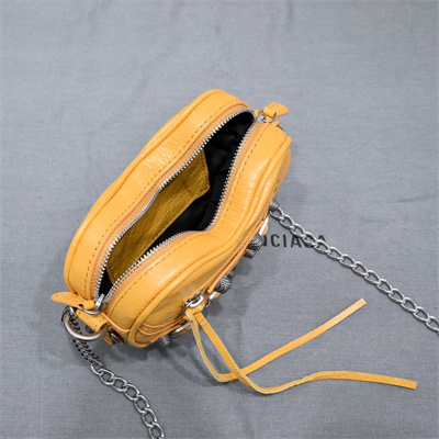 Women’s Le Cagole Heart Mini Bag In Arena Lambskin Yellow Color