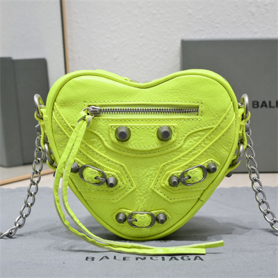 Women’s Le Cagole Heart Mini Bag In Arena Lambskin Fluorescent Green Color