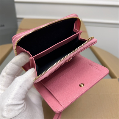 Le Cagole Compact Zippy Wallet In Goatskin Pink Color