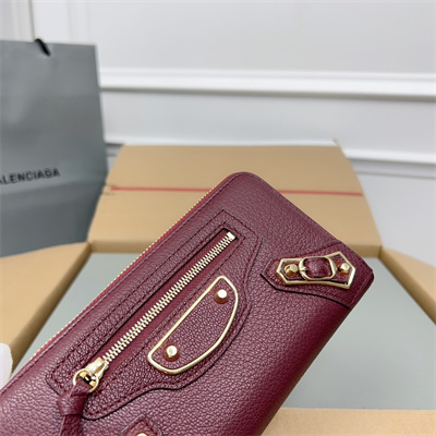 Le Cagole Continental Zippy Wallet In Goatskin Burgundy Color