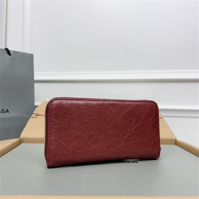 Le Cagole Continental Zippy Wallet In Arena Lambskin Burgundy Color