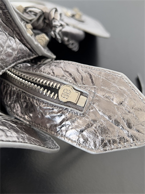 Women’s NEO Cagole XS Handbag In Metallized Arena Lambskin Silver Color