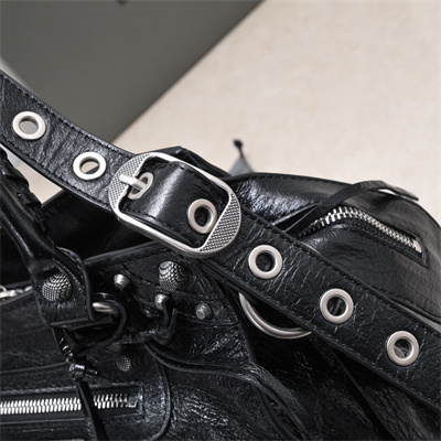 Women’s NEO Cagole City Small Handbag In Arena Lambskin Black Color