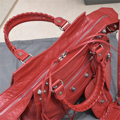 Women’s NEO Cagole City Small Handbag In Arena Lambskin Red Color