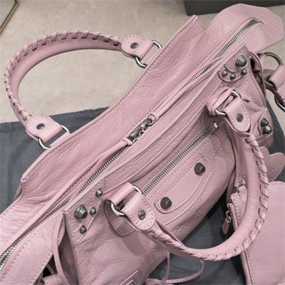 Women’s NEO Cagole City Small Handbag In Arena Lambskin Lt Pink Color
