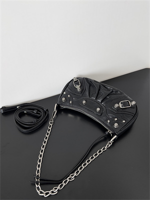 Women’s Le Cagole Mini Bag With Chain In Arena Lambskin Black Color