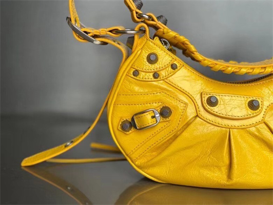 Women’s Le Cagole XS Shoulder Bag In Arena Lambskin Yellow Color