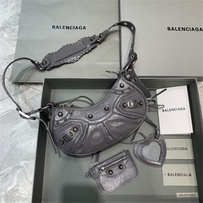 Women’s Le Cagole XS Shoulder Bag In Arena Lambskin Grey Color