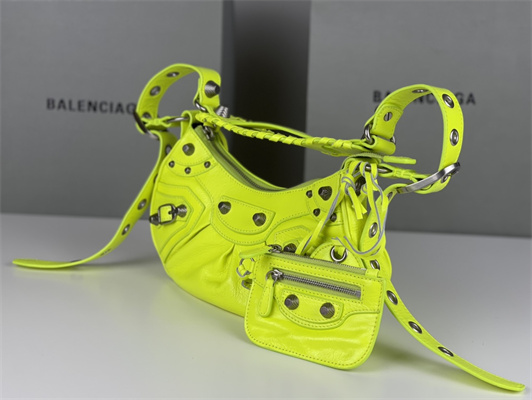 Women’s Le Cagole XS Shoulder Bag In Arena Lambskin Fluorescent Green Color