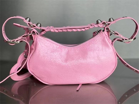 Women’s Le Cagole XS Shoulder Bag In Arena Lambskin Pink Color