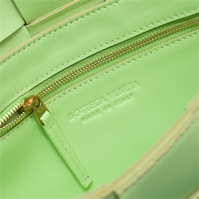 BV Cassette Cross Body Bag In Lambskin Fennel Color