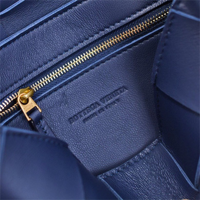 BV Cassette Cross Body Bag In Lambskin Navy Color