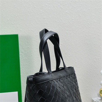 BV Small Flip Flap Tote Bag In Lambskin Leather Black Color