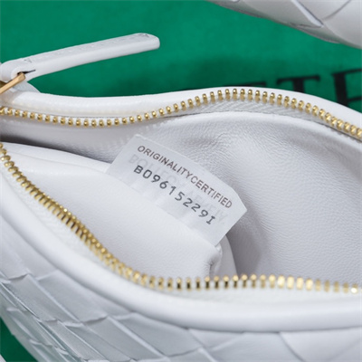 BV Small Gemelli Shoulder Bag In Lambskin Leather White Color