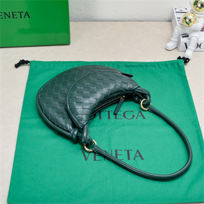 BV Small Gemelli Shoulder Bag In Lambskin Leather Emerald Green Color
