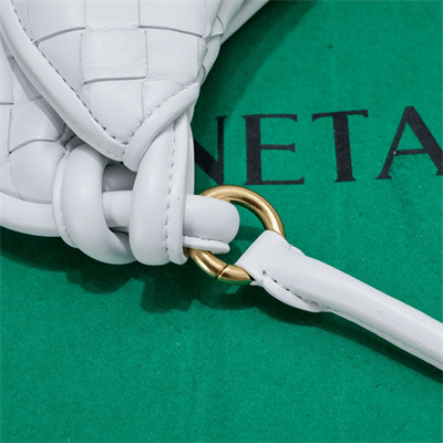 BV Medium Gemelli Shoulder Bag In Lambskin Leather White Color