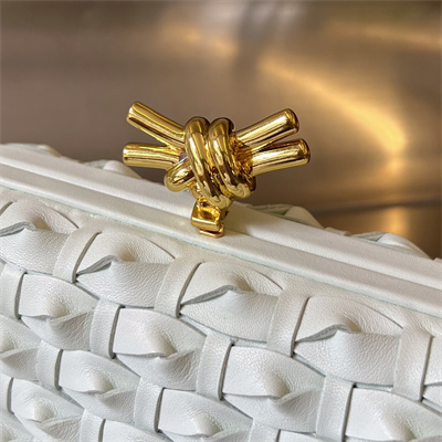 BV Knot Clutch In Calfskin Leather Black Glacier Color