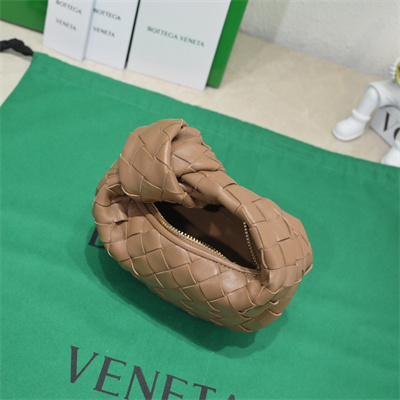 BV Candy Jodie In Lambskin Leather Caramel Color