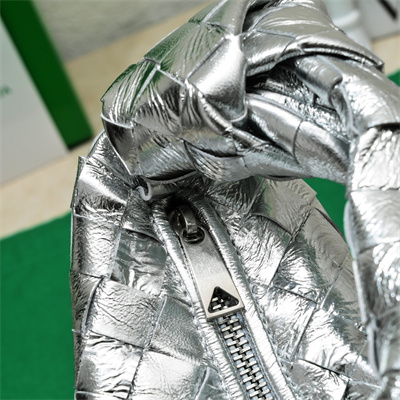 BV Candy Jodie In Lambskin Leather Silver Color