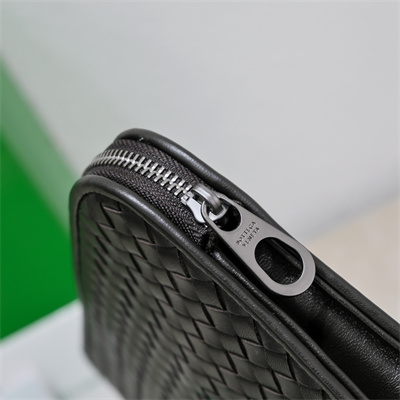 BV Zipper Pouch In Lambskin Leather Fondant Color 80-6