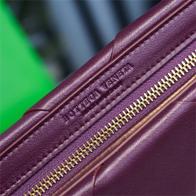 BV Zippy Pouch In Lambskin Leather Purple Color 6689