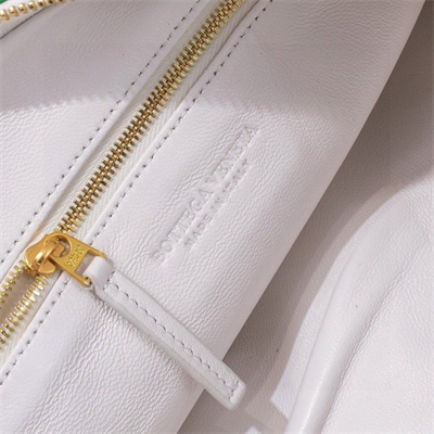 BV Teen Jodie In Lambskin Leather White Color