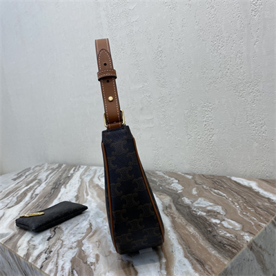 Ce**e ava bag in triomphe canvas and calfskin tan