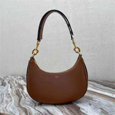 Ce**e medium ava strap bag in smooth calfskin tan