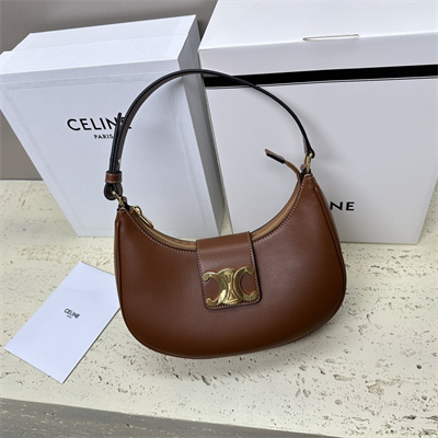 Ce**e medium ava triomphe bag in smooth calfskin tan