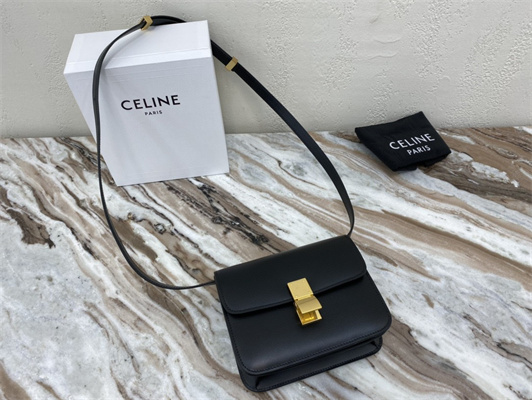 Ce**e teen classic box bag in black box calfskin leather