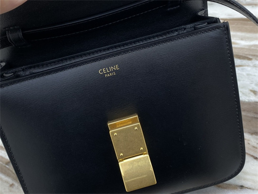 Ce**e teen classic box bag in black box calfskin leather