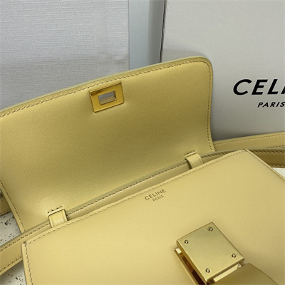 Ce**e teen classic box bag in pollen box calfskin leather