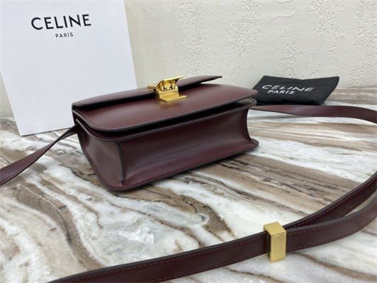 Ce**e teen classic box bag in bordeaux box calfskin leather