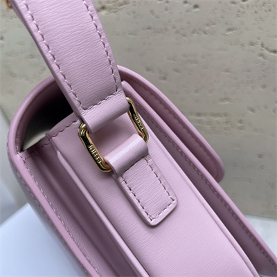 Ce**e classique triomphe bag in shiny calfskin pink color