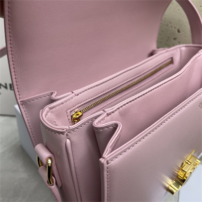 Ce**e classique triomphe bag in shiny calfskin pink color
