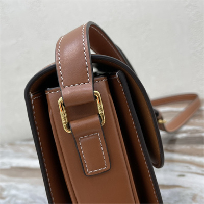 Ce**e classique triomphe bag in shiny calfskin brown color