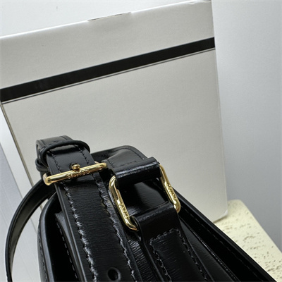 Ce**e teen triomphe bag in shiny calfskin black color