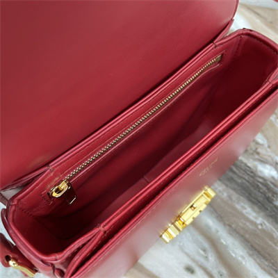 Ce**e teen triomphe bag in shiny calfskin bordeaux color