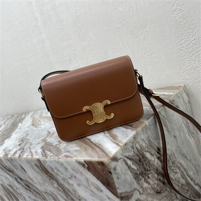 Ce**e teen triomphe bag in shiny calfskin brown color